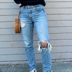 levi 501 skinny in “can’t touch this” ✨